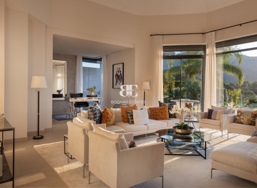 Herverkoop - Villa -
Marbella - Nueva Andalucía