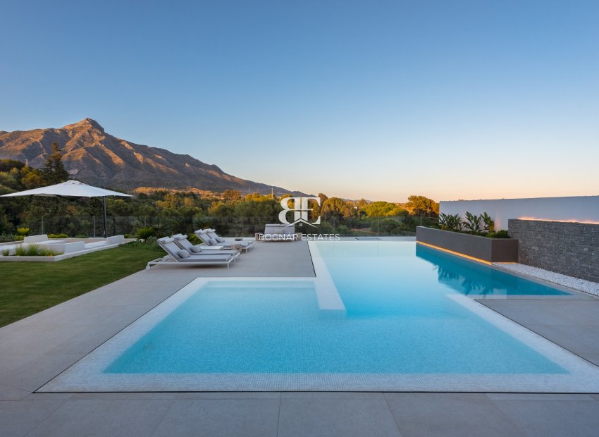 Herverkoop - Villa -
Marbella - Nueva Andalucía