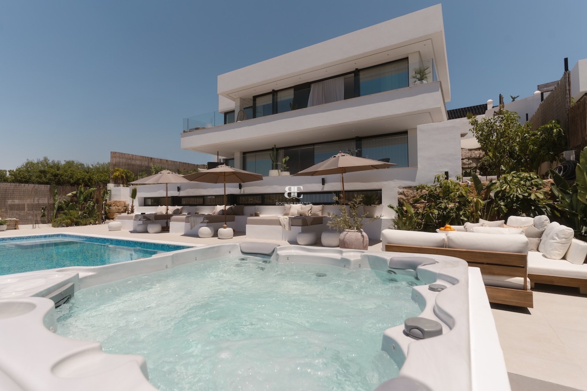 Herverkoop - Villa -
Marbella - Nueva Andalucía
