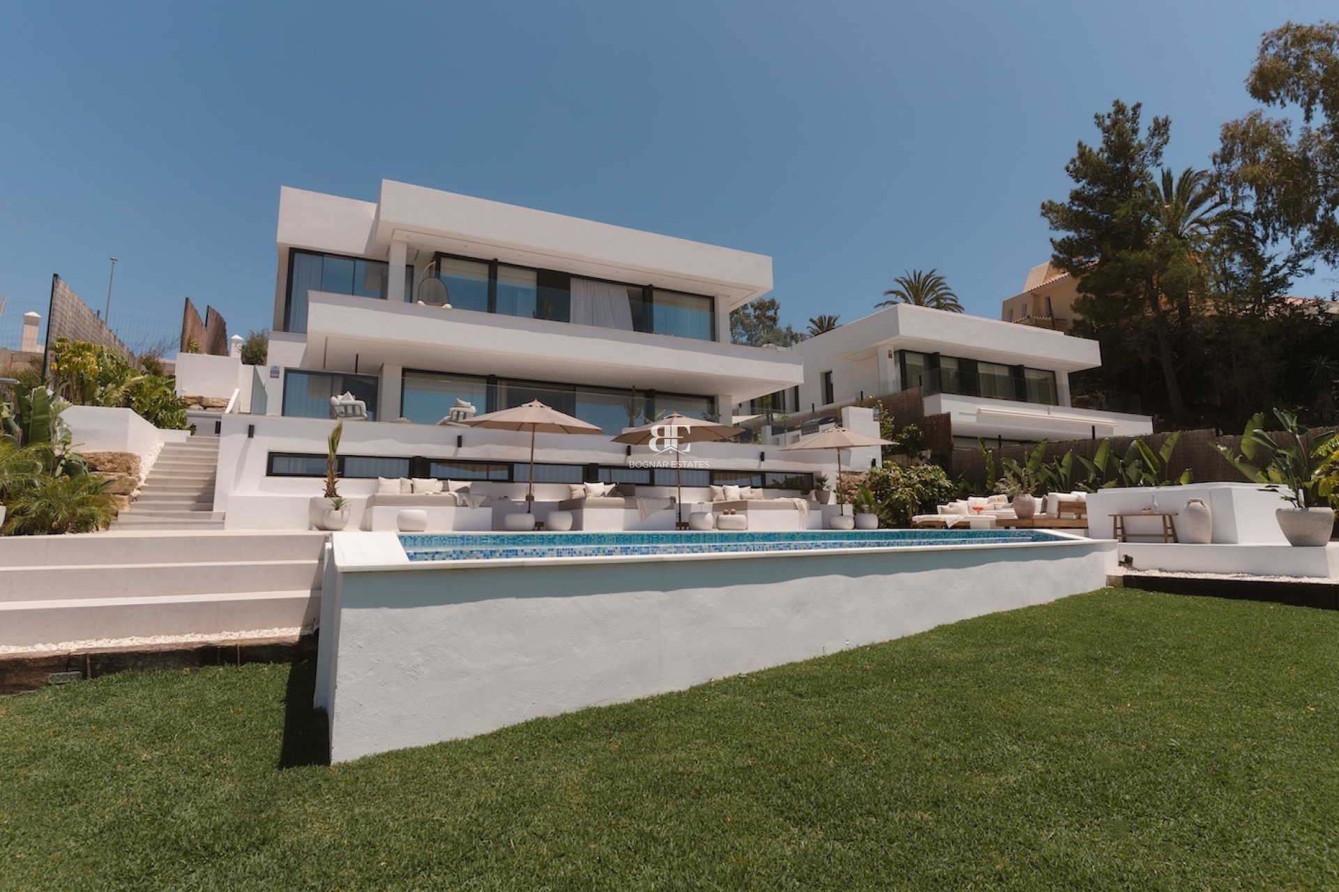 Herverkoop - Villa -
Marbella - Nueva Andalucía