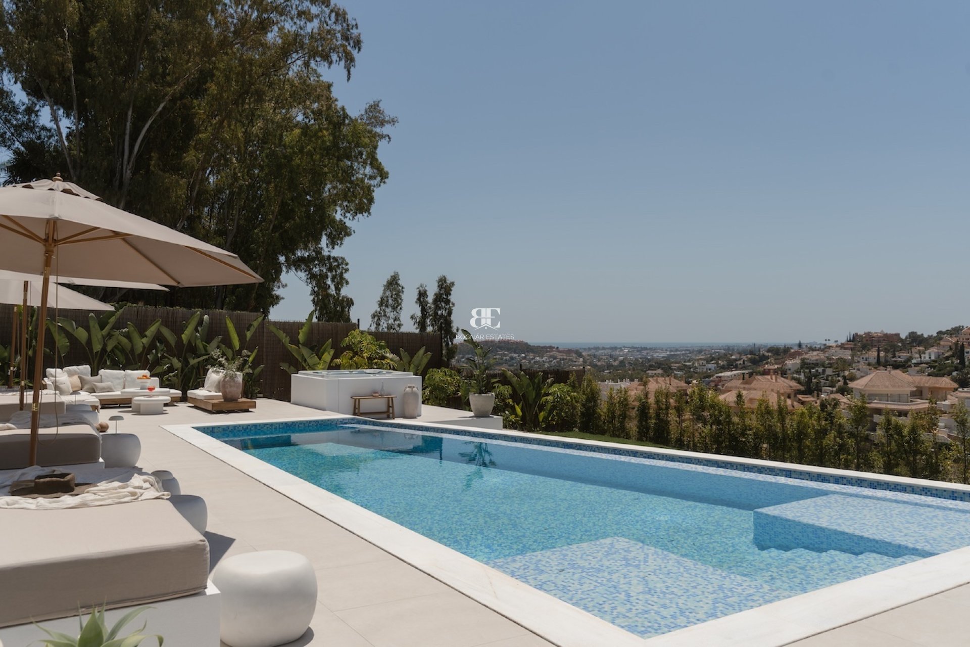 Herverkoop - Villa -
Marbella - Nueva Andalucía