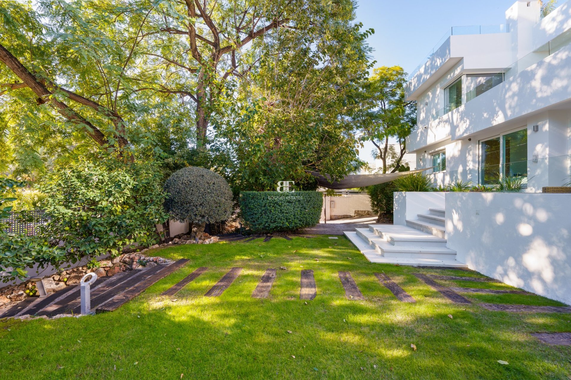 Herverkoop - Villa -
Marbella - Nueva Andalucía