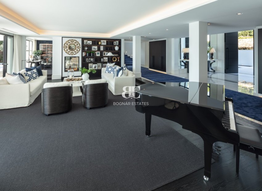 Herverkoop - Villa -
Marbella - Nueva Andalucía