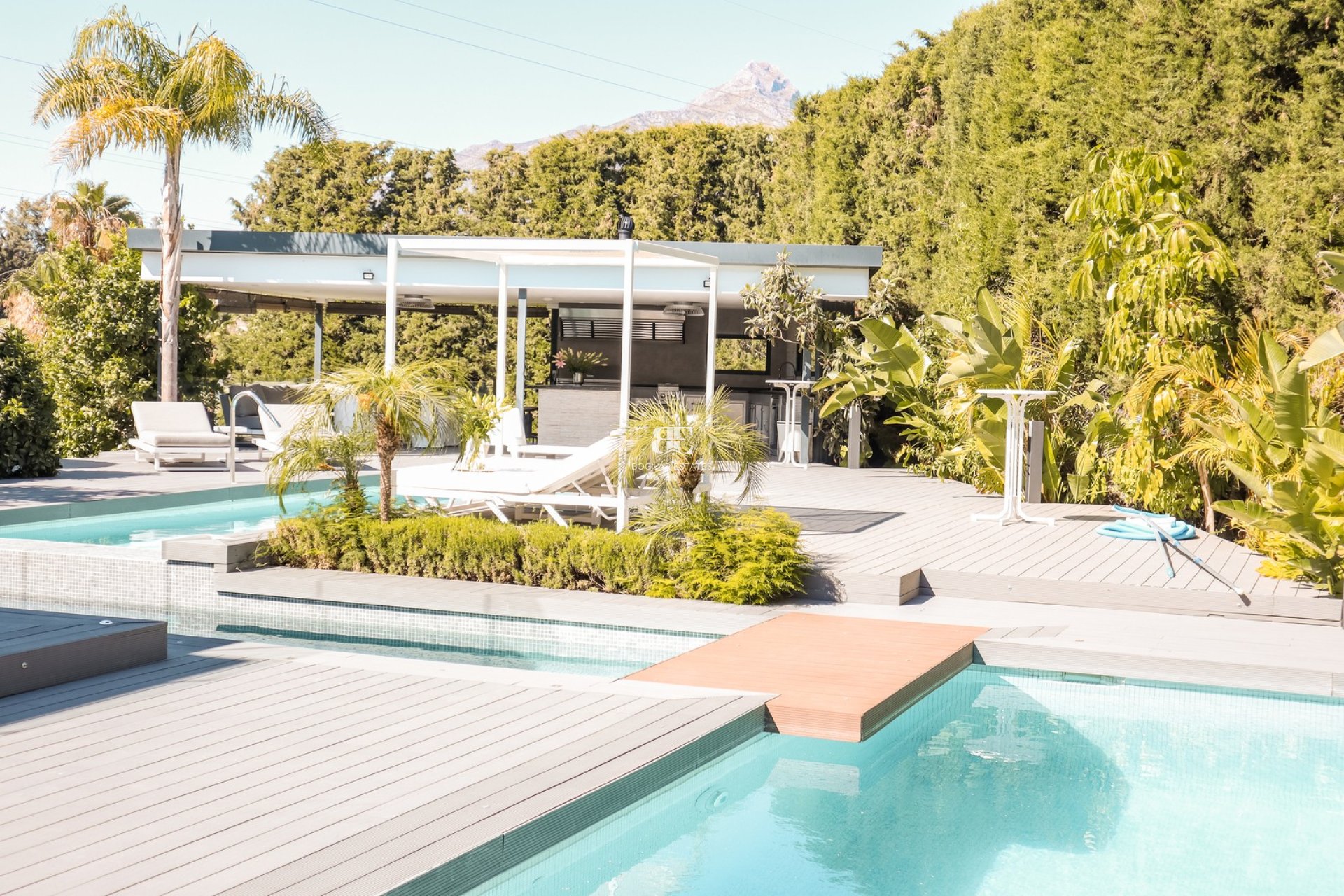 Herverkoop - Villa -
Marbella - Nueva Andalucía