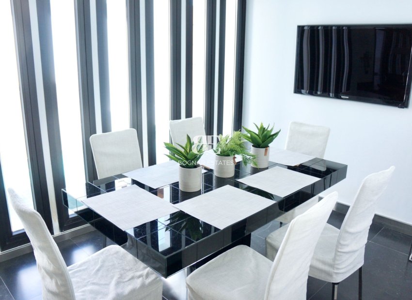 Herverkoop - Villa -
Marbella - Nueva Andalucía