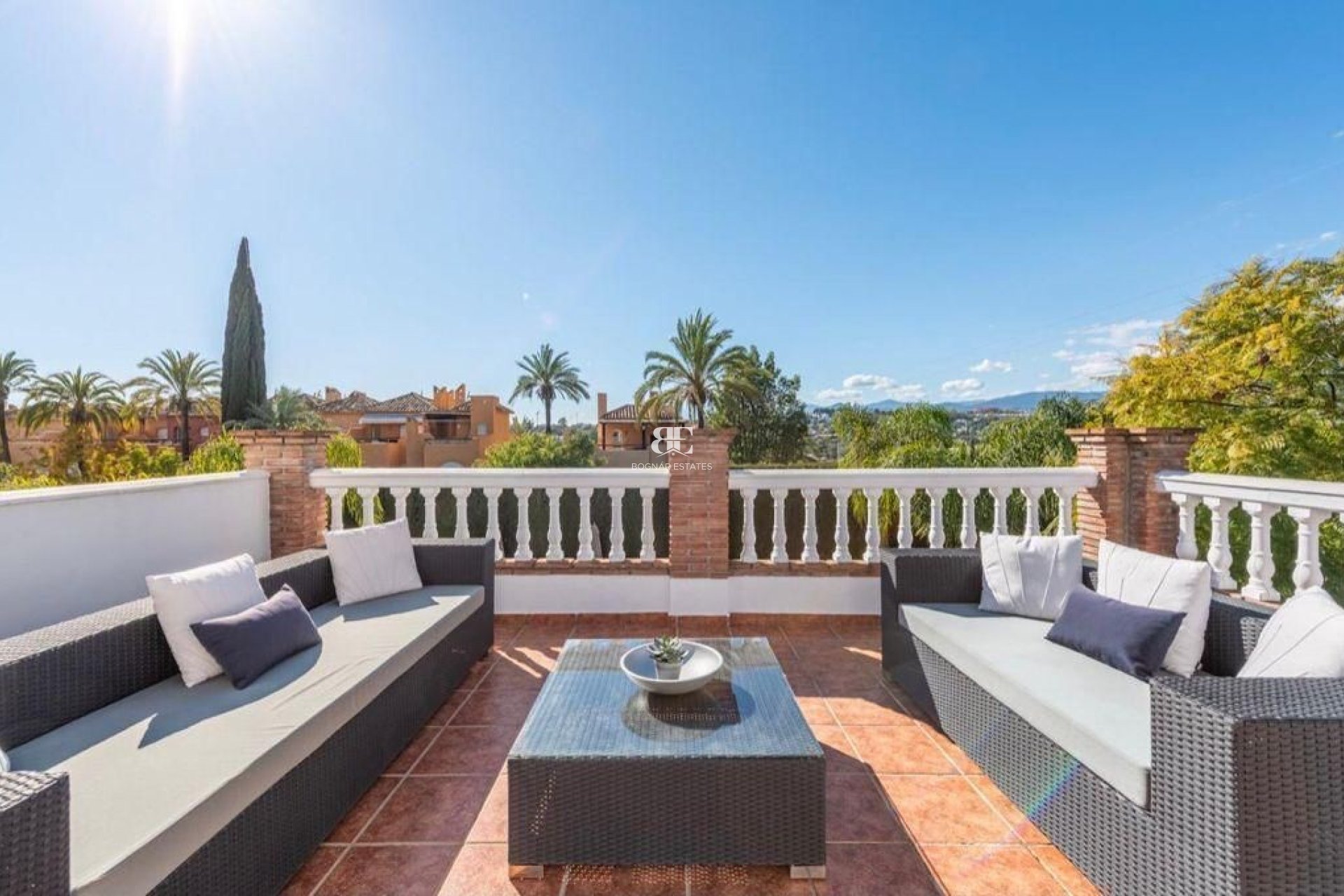Herverkoop - Villa -
Marbella - Nueva Andalucía