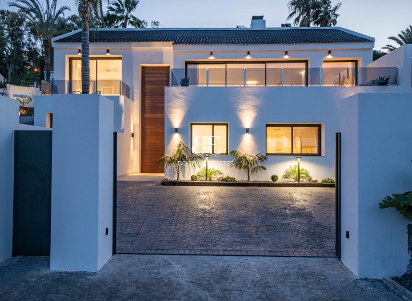Herverkoop - Villa -
Marbella - Nueva Andalucía