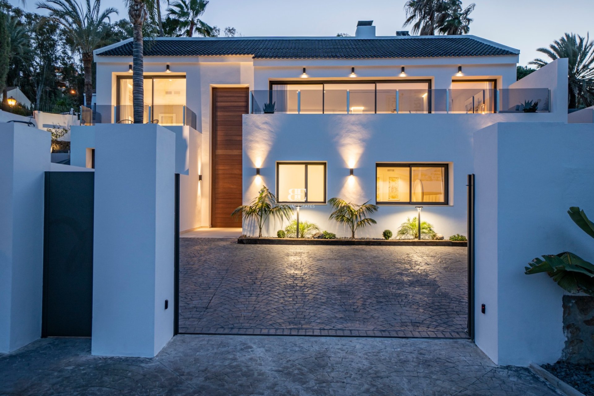 Herverkoop - Villa -
Marbella - Nueva Andalucía