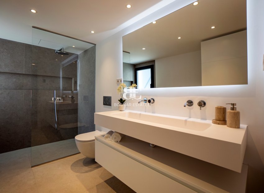 Herverkoop - Villa -
Marbella - Nueva Andalucía
