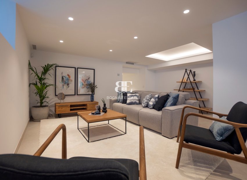 Herverkoop - Villa -
Marbella - Nueva Andalucía