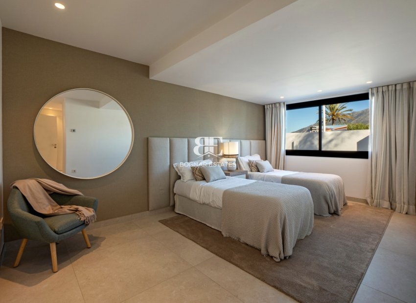 Herverkoop - Villa -
Marbella - Nueva Andalucía