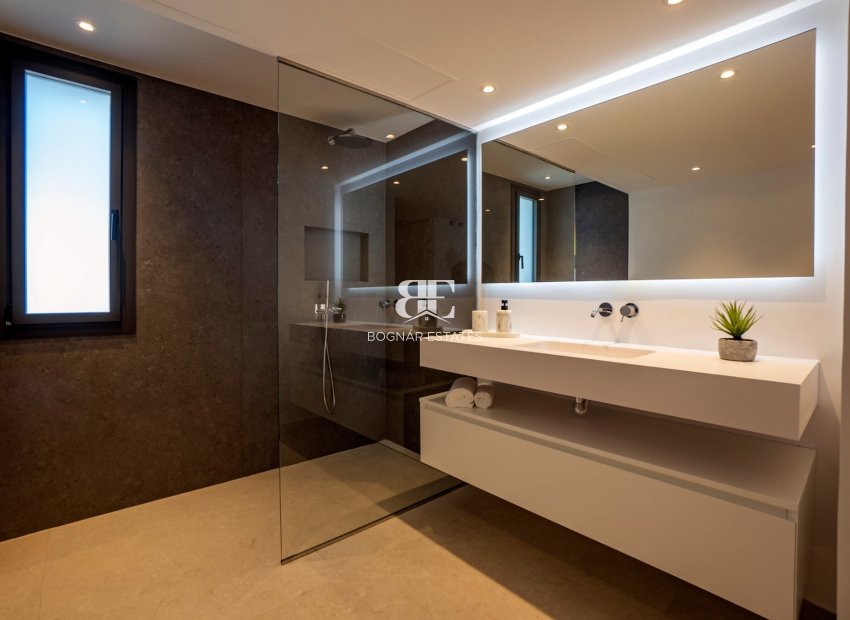 Herverkoop - Villa -
Marbella - Nueva Andalucía