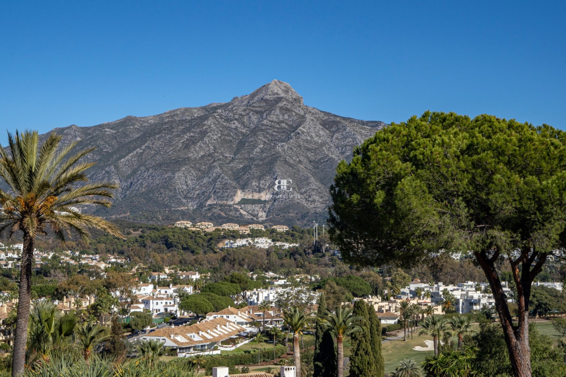 Herverkoop - Villa -
Marbella - Nueva Andalucía
