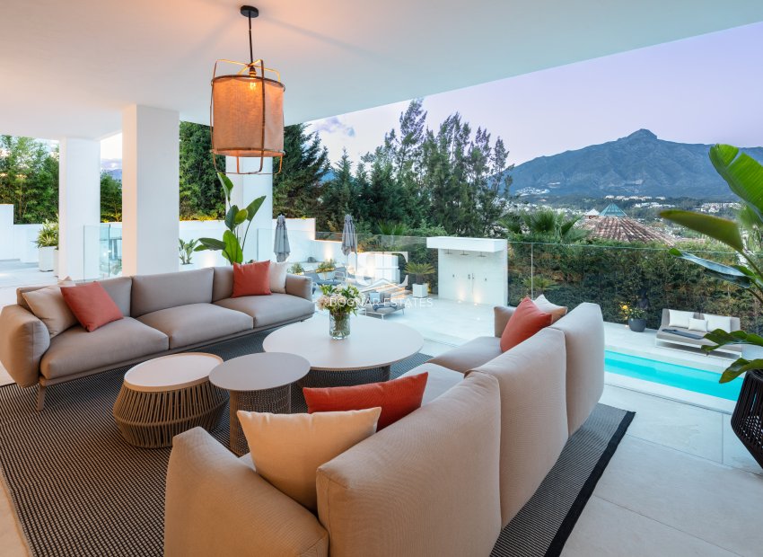 Herverkoop - Villa -
Marbella - Nueva Andalucía