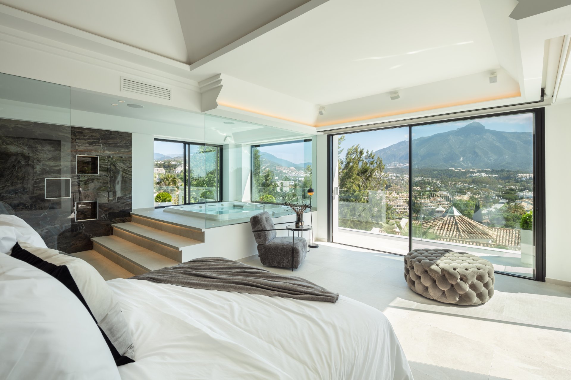 Herverkoop - Villa -
Marbella - Nueva Andalucía
