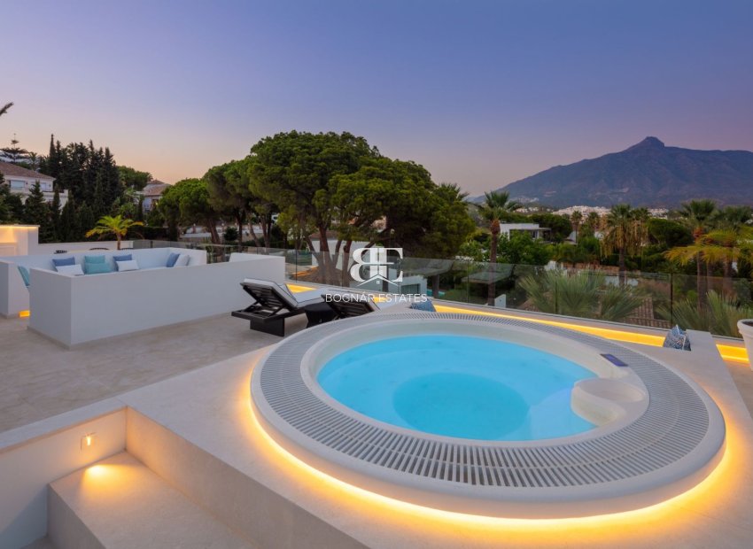 Herverkoop - Villa -
Marbella - Nueva Andalucía