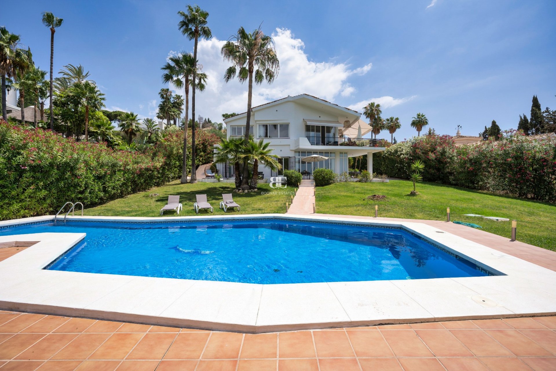 Herverkoop - Villa -
Marbella - Nueva Andalucía