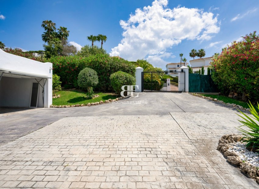 Herverkoop - Villa -
Marbella - Nueva Andalucía