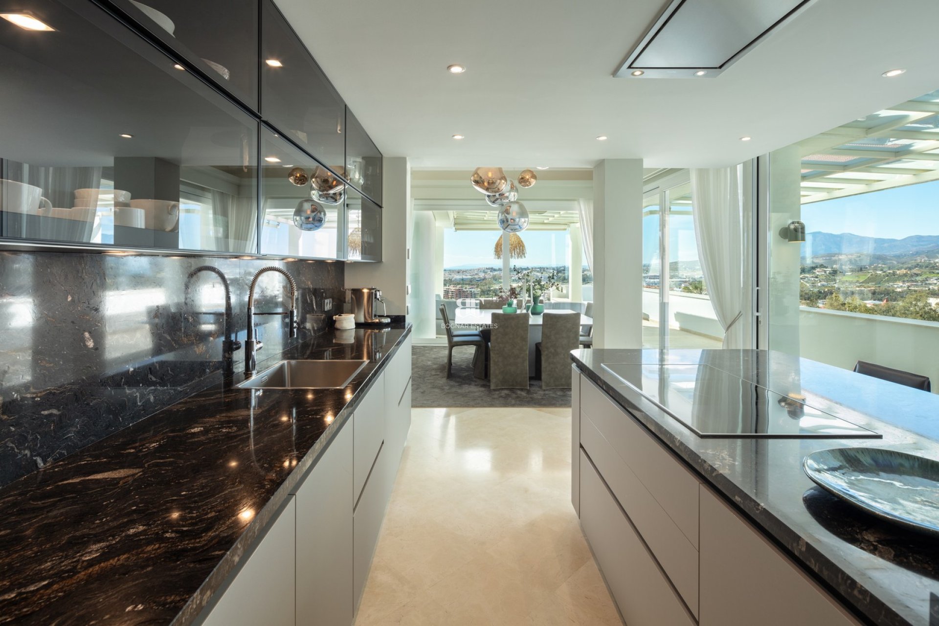 Herverkoop - Villa -
Marbella - Nueva Andalucía