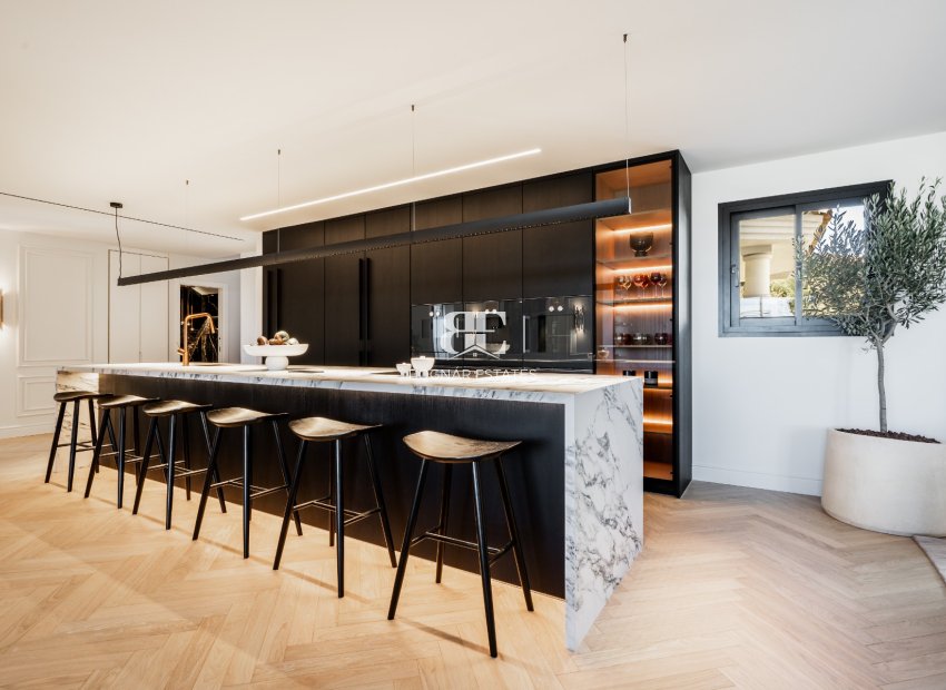 Herverkoop - Villa -
Marbella - Nueva Andalucía