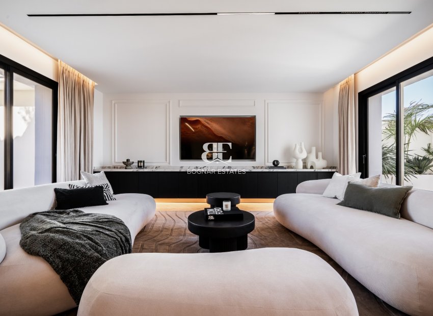 Herverkoop - Villa -
Marbella - Nueva Andalucía