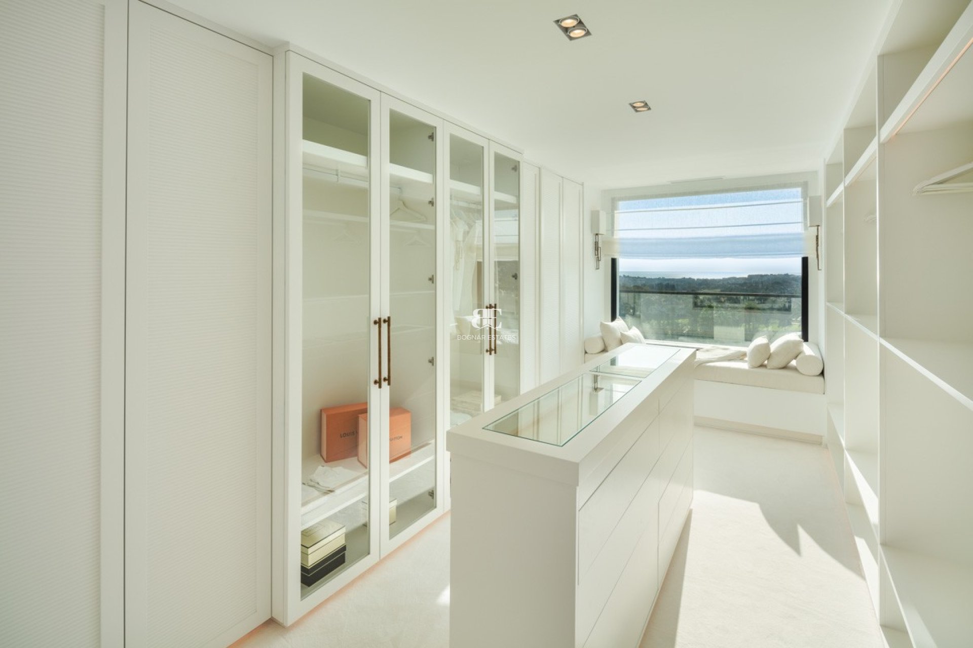 Herverkoop - Villa -
Marbella - Nueva Andalucía