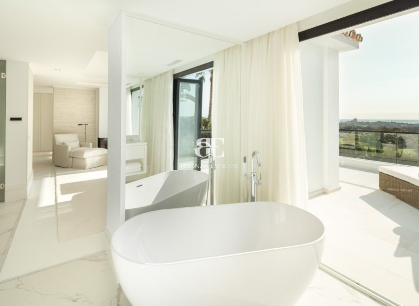 Herverkoop - Villa -
Marbella - Nueva Andalucía