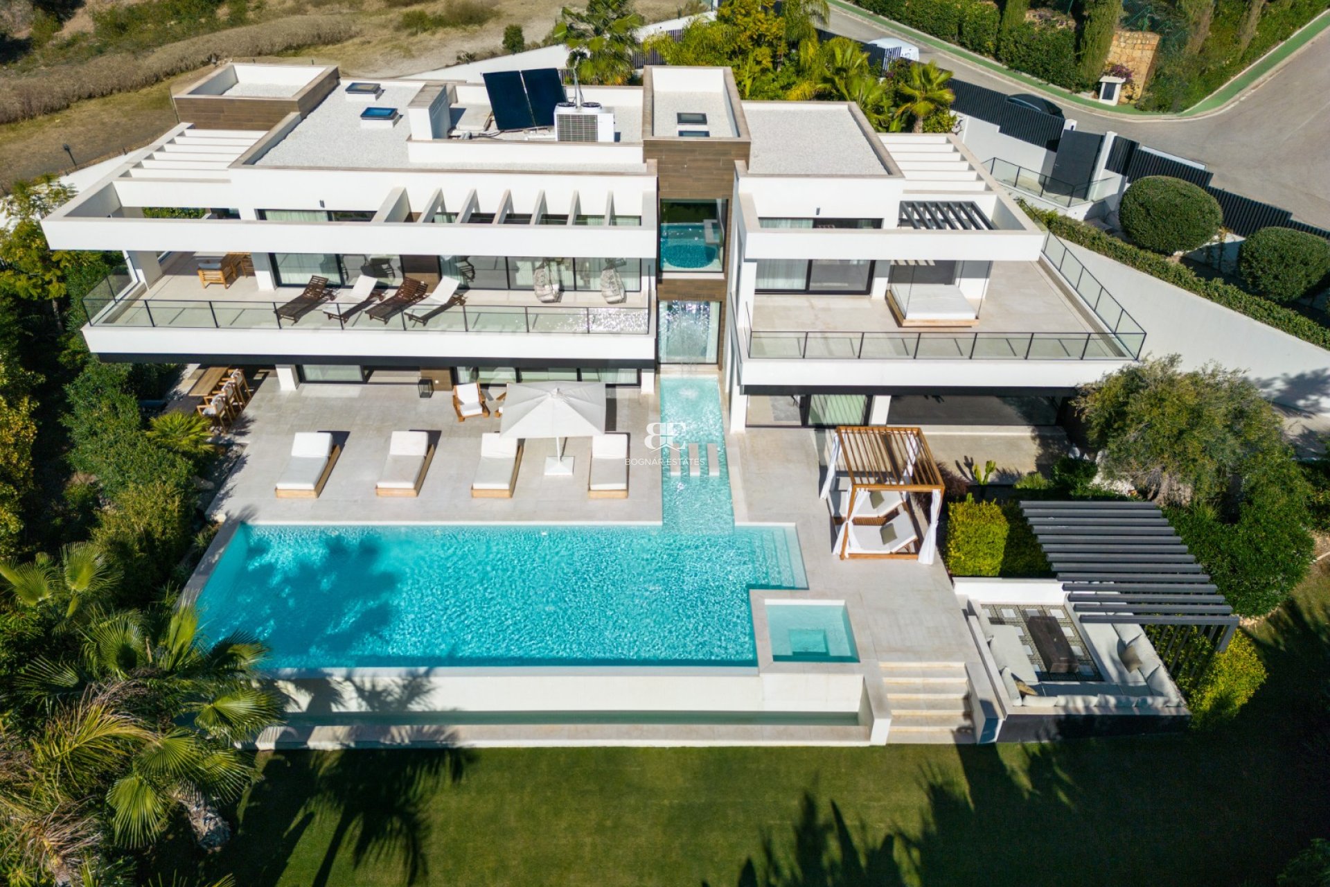 Herverkoop - Villa -
Marbella - Nueva Andalucía