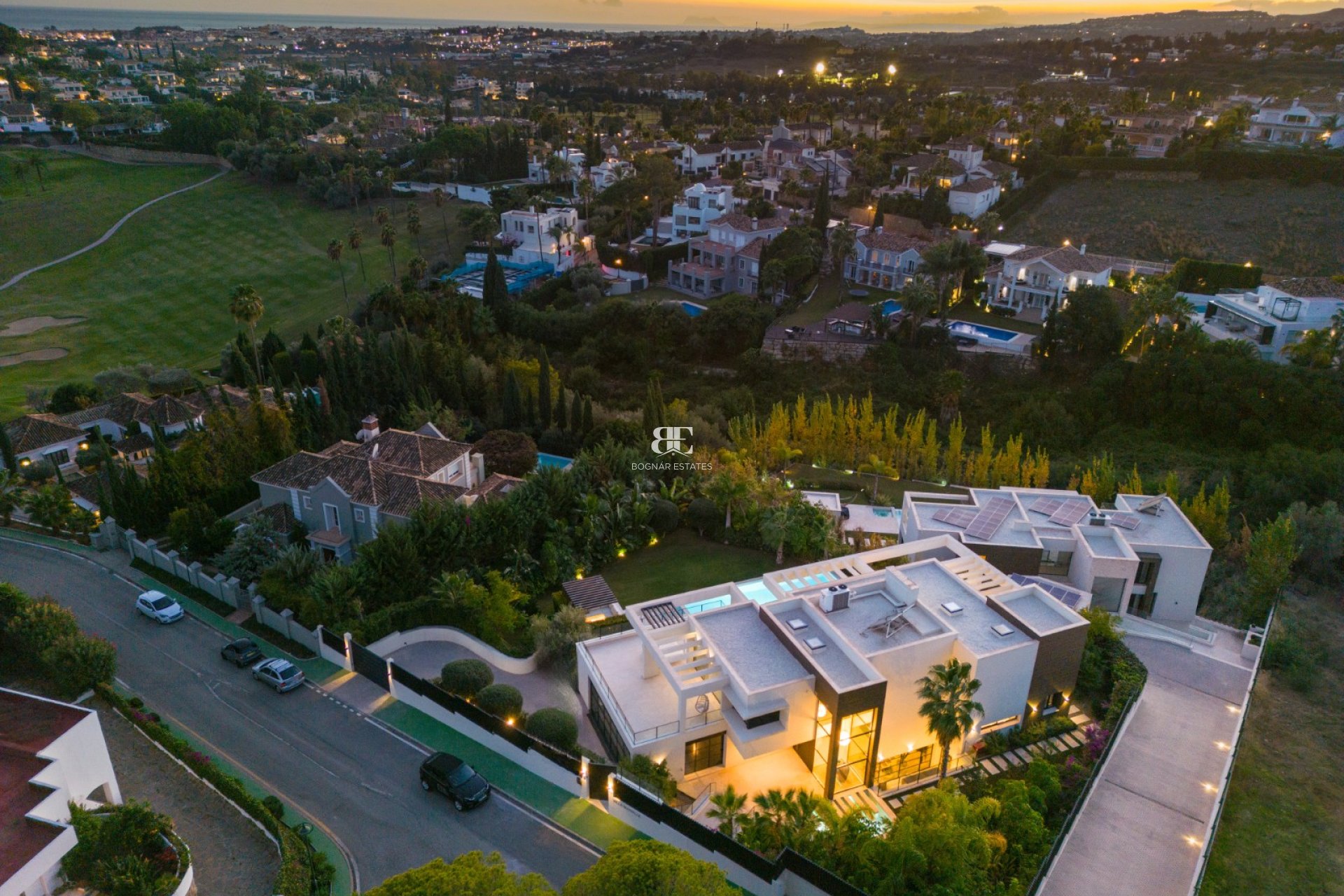 Herverkoop - Villa -
Marbella - Nueva Andalucía