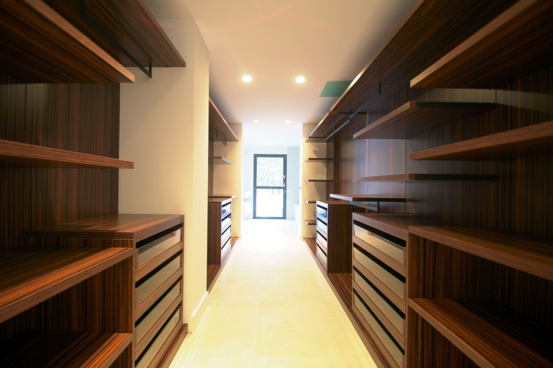 Herverkoop - Villa -
Marbella - Nueva Andalucía