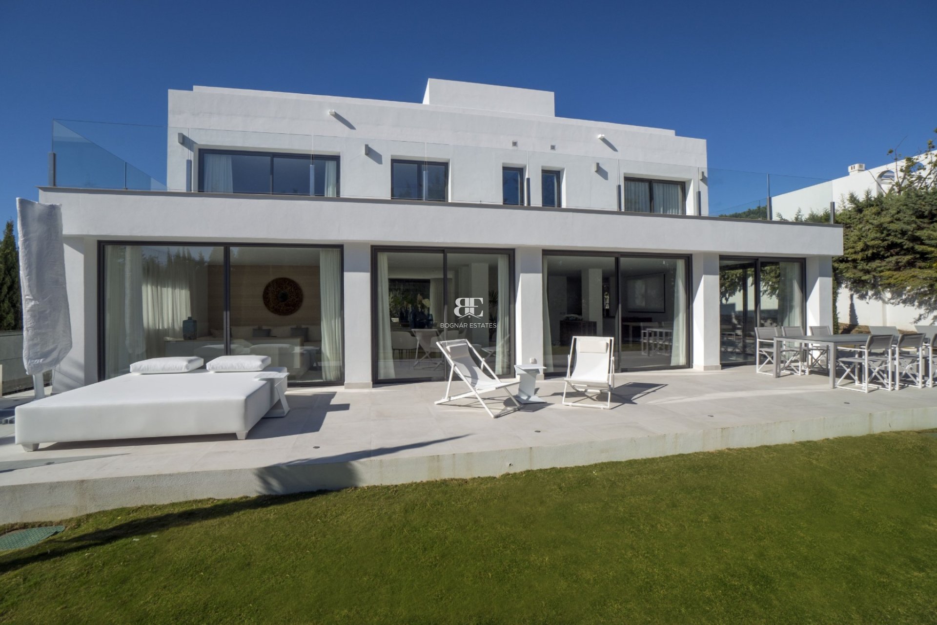 Herverkoop - Villa -
Marbella - Nueva Andalucía
