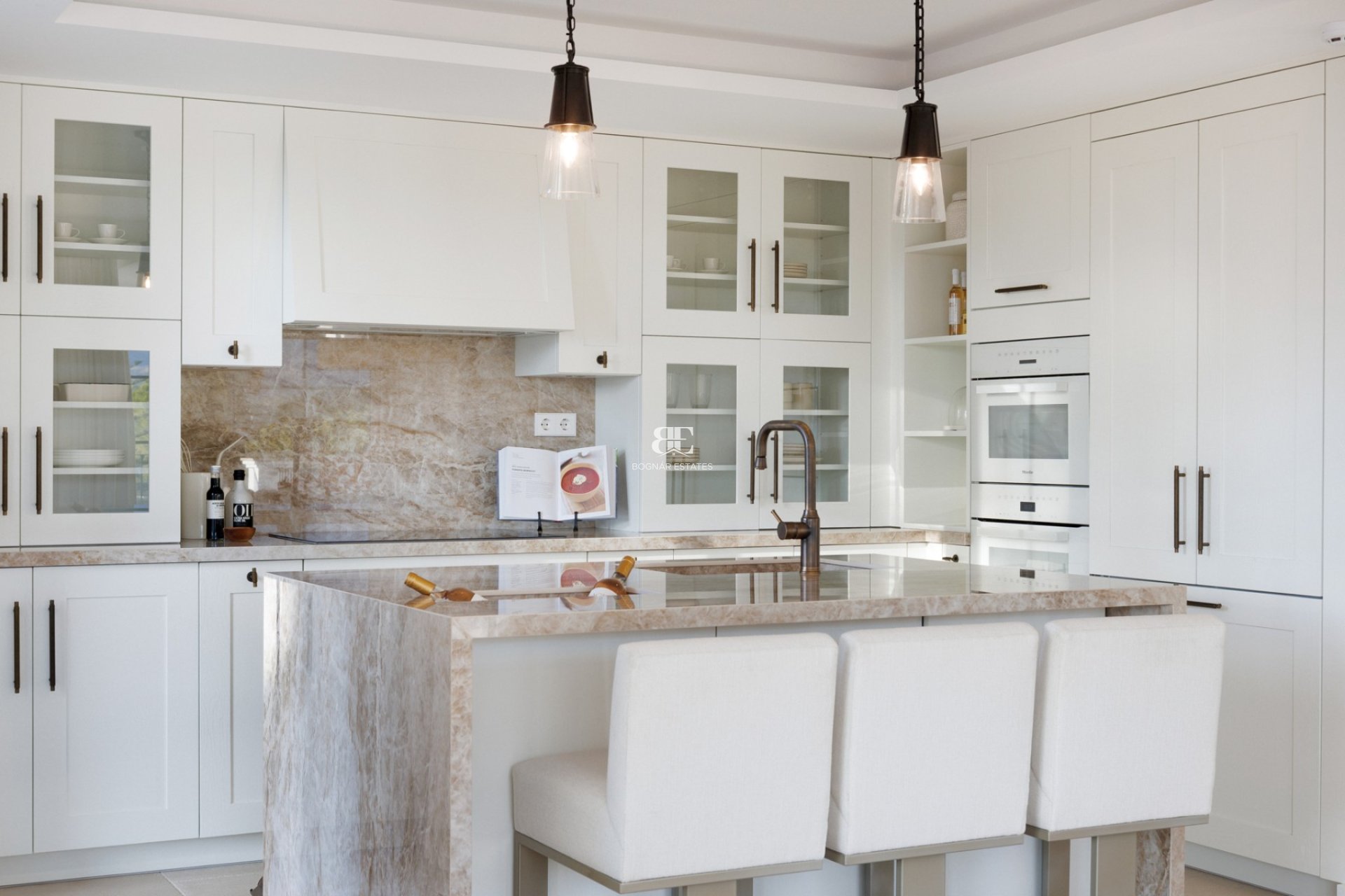 Herverkoop - Villa -
Marbella - Nueva Andalucía