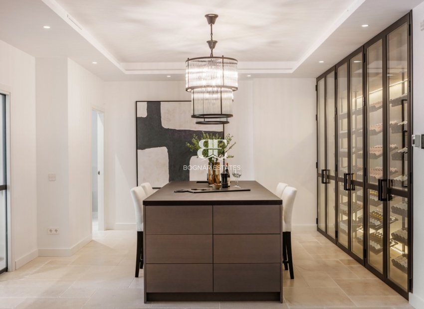 Herverkoop - Villa -
Marbella - Nueva Andalucía