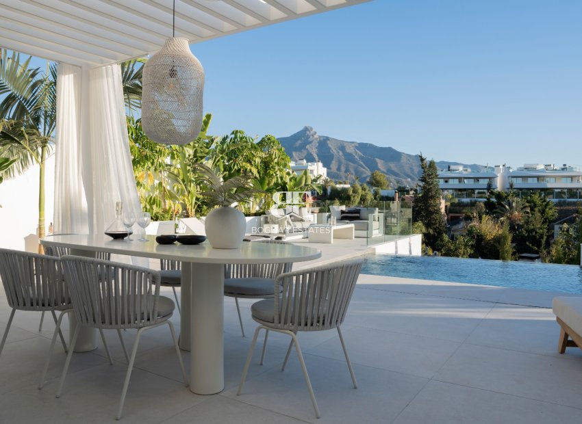 Herverkoop - Villa -
Marbella - Nueva Andalucía