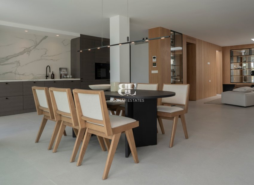 Herverkoop - Villa -
Marbella - Nueva Andalucía