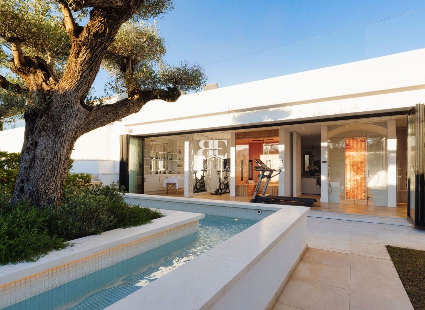 Herverkoop - Villa -
Marbella - Nueva Andalucía