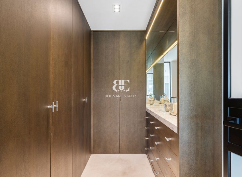 Herverkoop - Villa -
Marbella - Nueva Andalucía