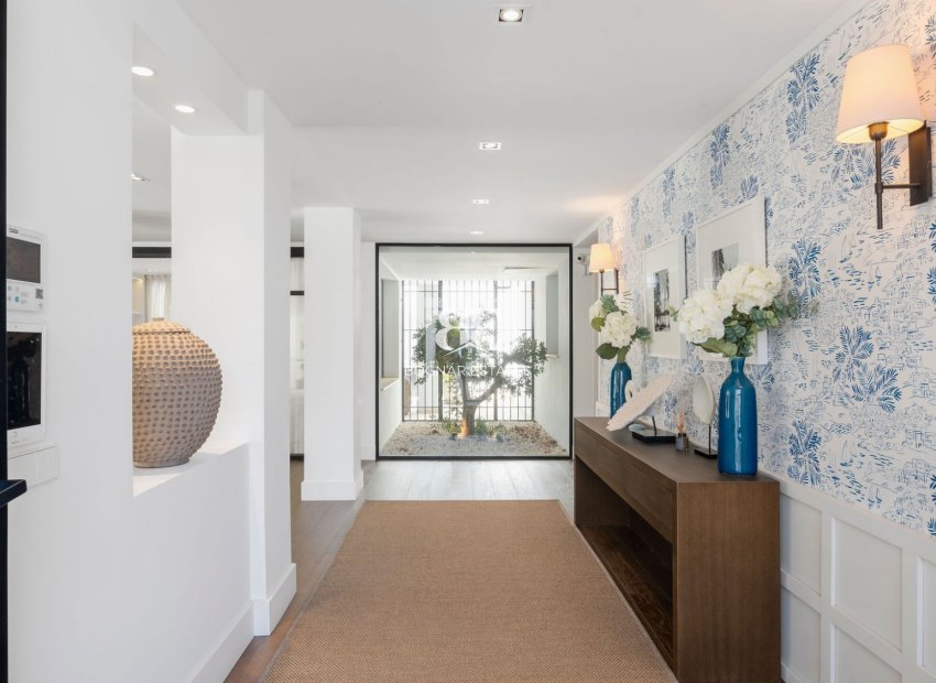 Herverkoop - Villa -
Marbella - Nueva Andalucía