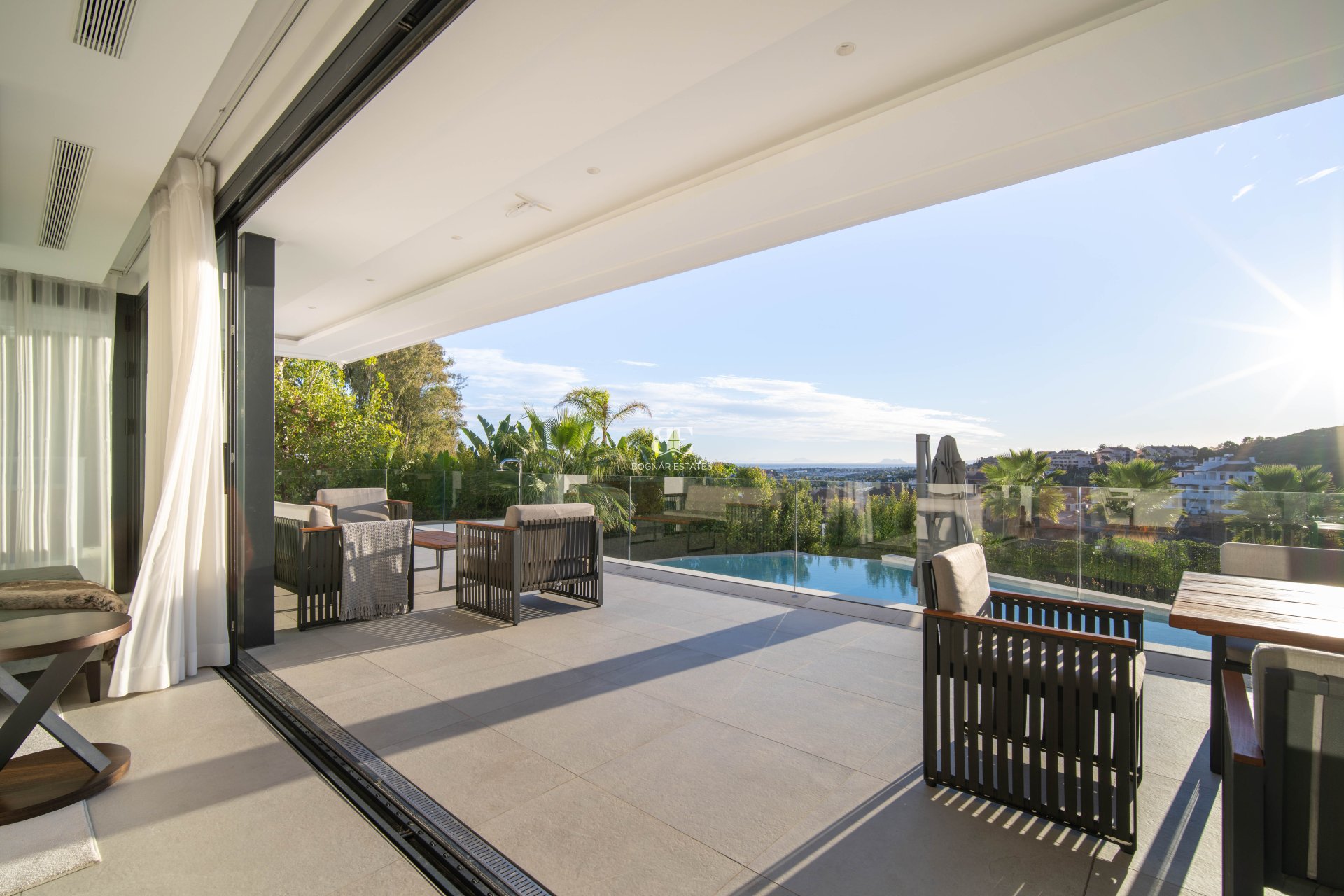 Herverkoop - Villa -
Marbella - Nueva Andalucía