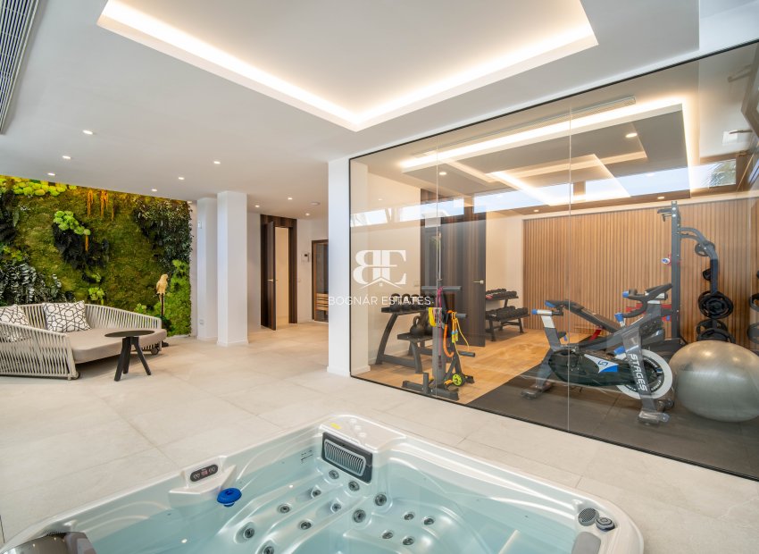 Herverkoop - Villa -
Marbella - Nueva Andalucía