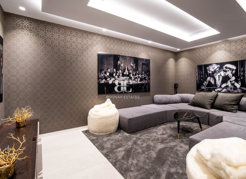 Herverkoop - Villa -
Marbella - Nueva Andalucía