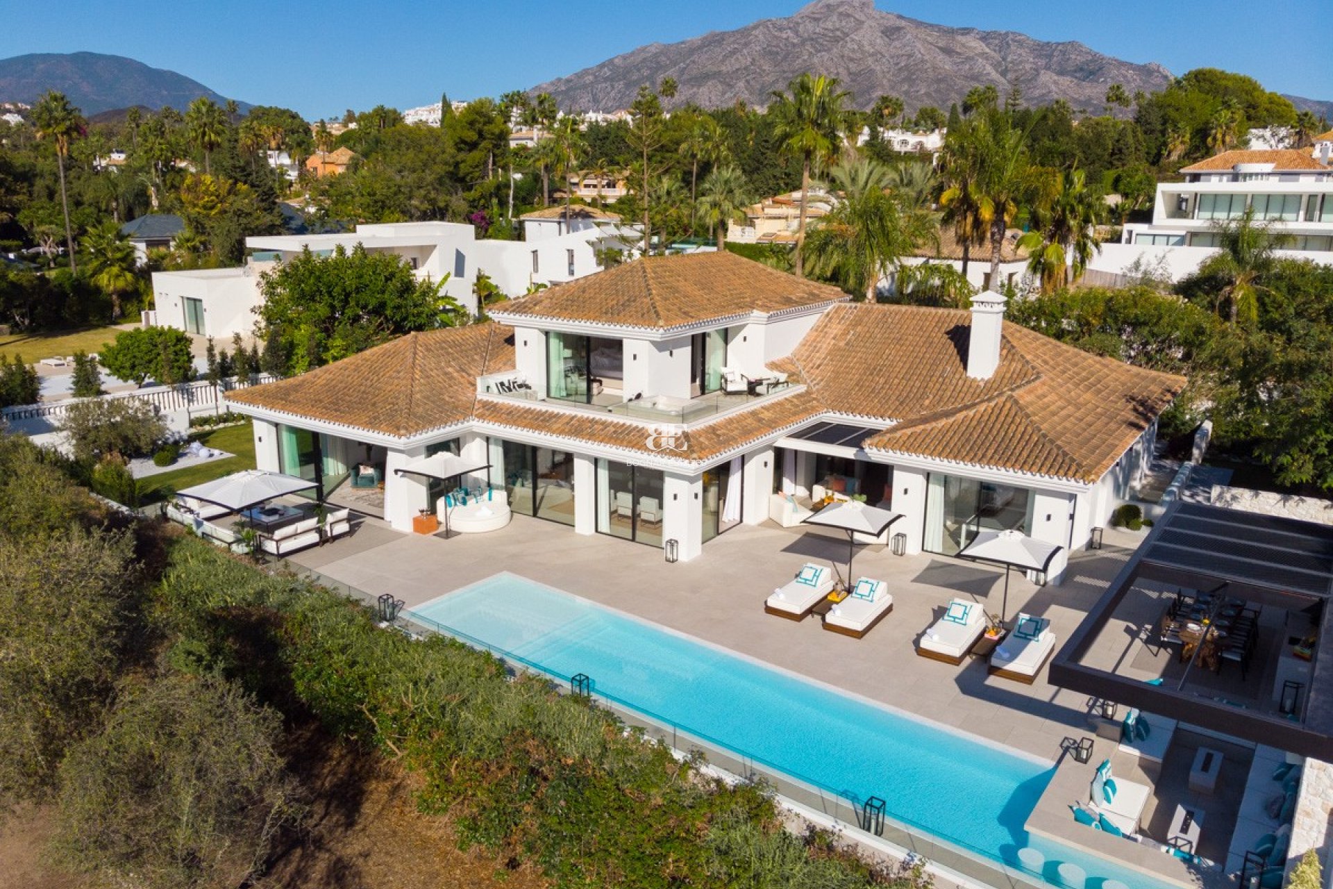 Herverkoop - Villa -
Marbella - Nueva Andalucía