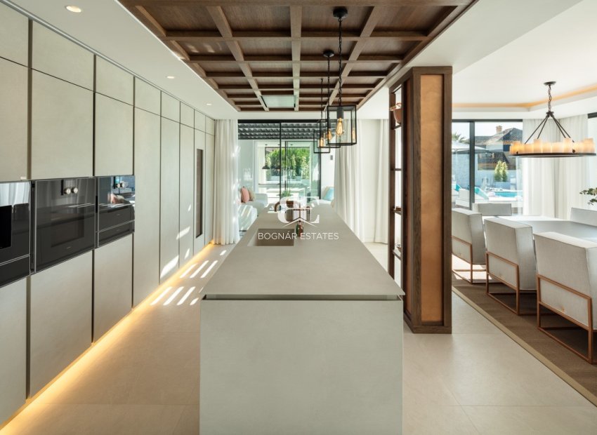 Herverkoop - Villa -
Marbella - Nueva Andalucía