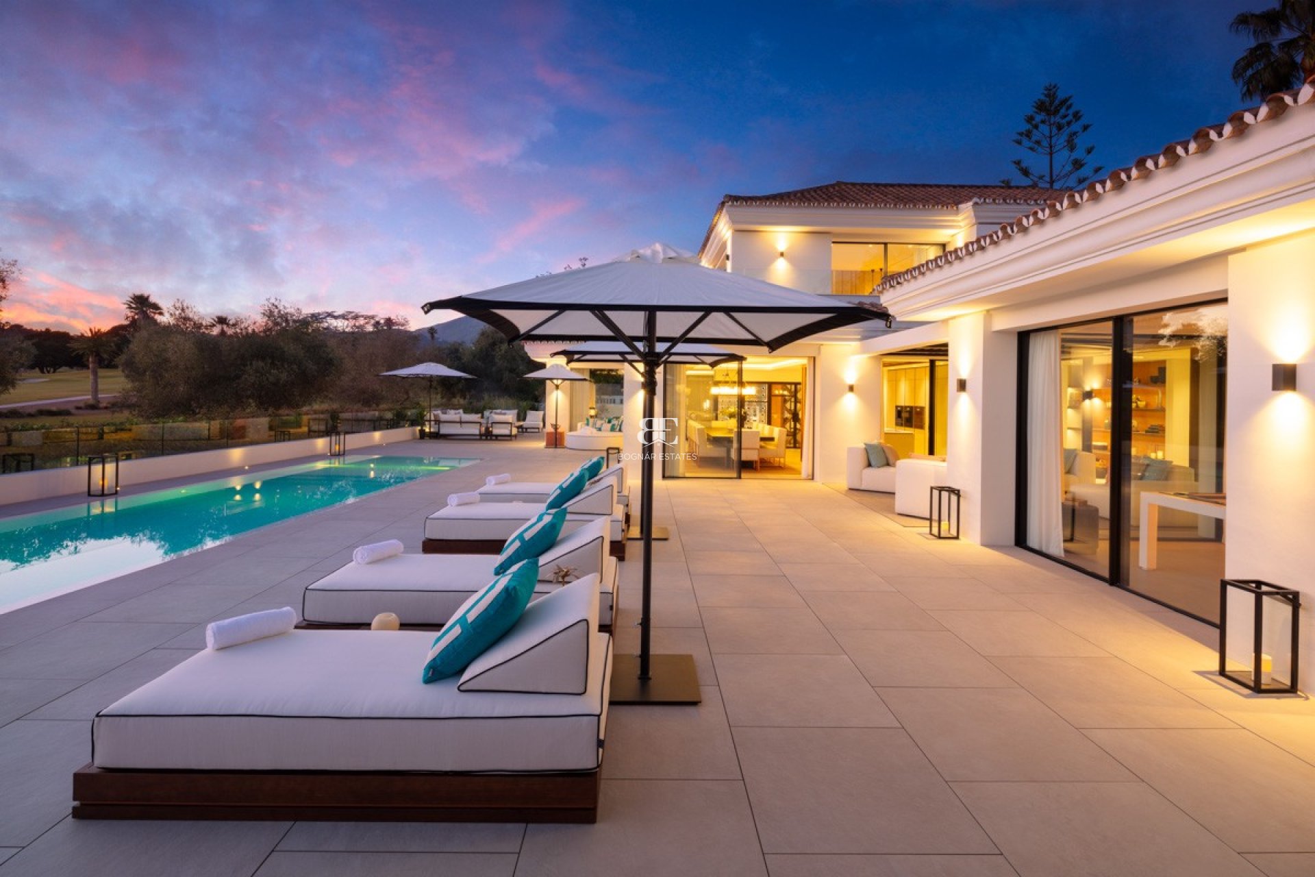 Herverkoop - Villa -
Marbella - Nueva Andalucía