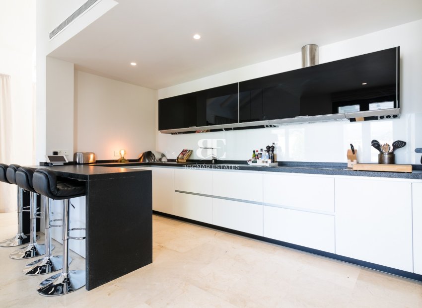 Herverkoop - Villa -
Marbella - Nueva Andalucía