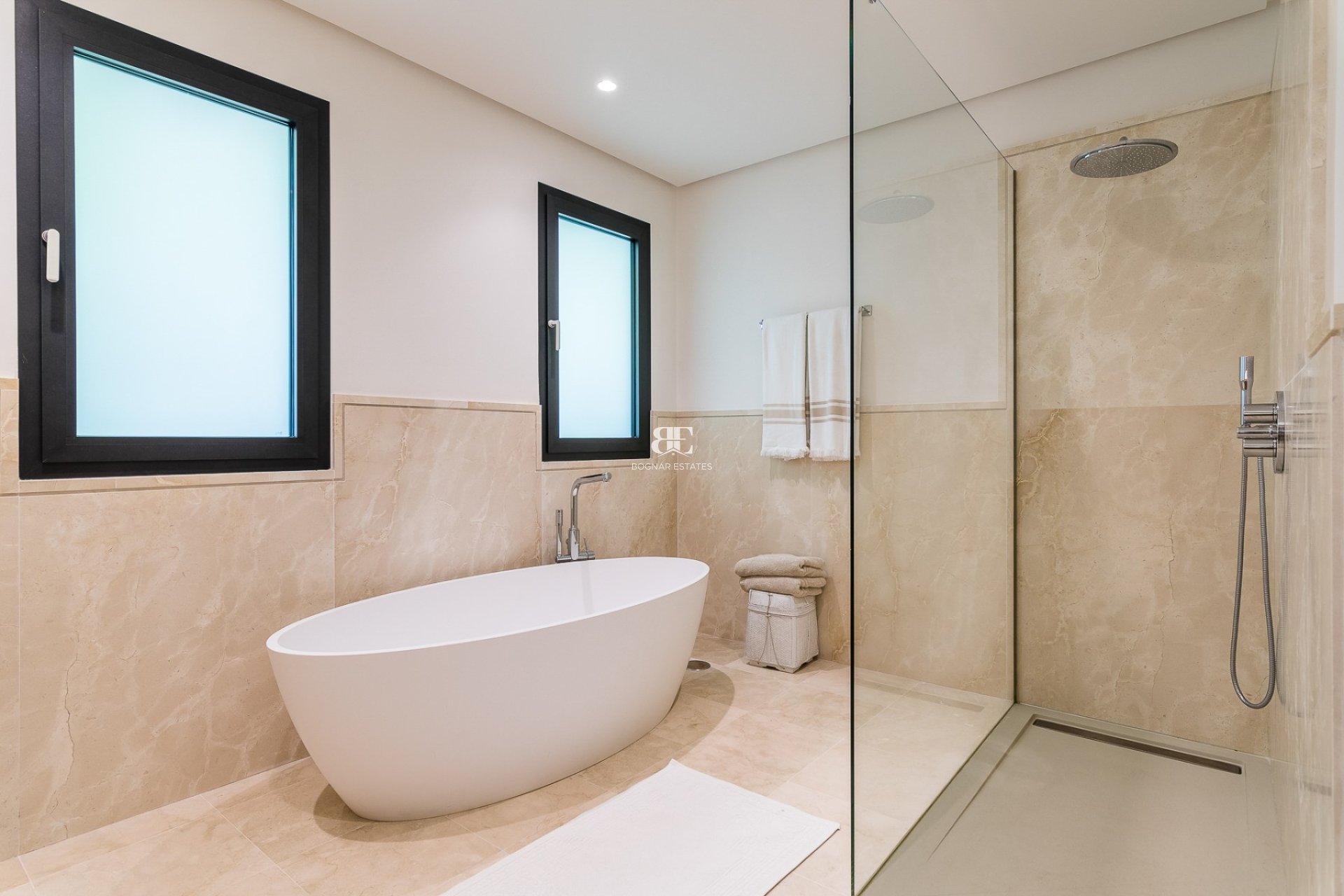 Herverkoop - Villa -
Marbella - Nueva Andalucía