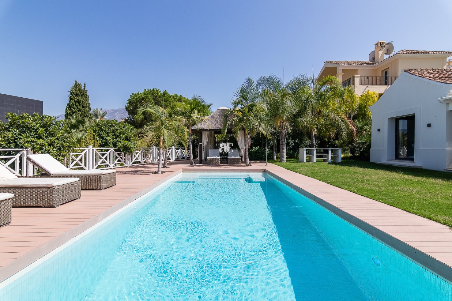 Herverkoop - Villa -
Marbella - Nueva Andalucía