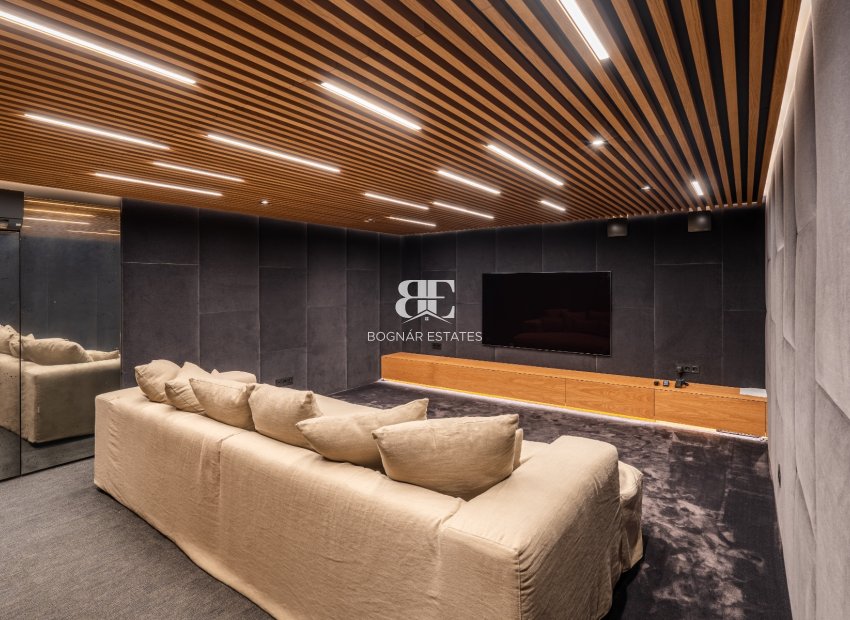Herverkoop - Villa -
Marbella - Nueva Andalucía