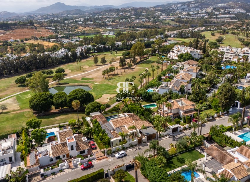 Herverkoop - Villa -
Marbella - Nueva Andalucía