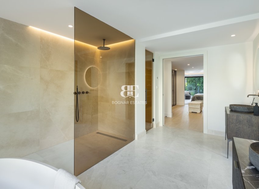Herverkoop - Villa -
Marbella - Nueva Andalucía